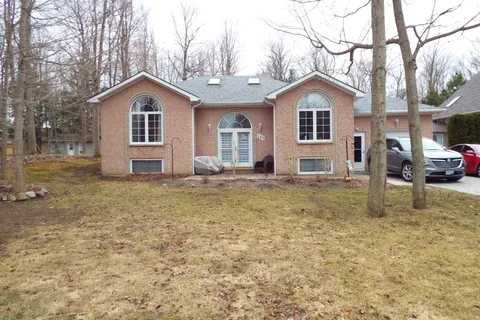 205 Birch Crescent, Huron-Kinloss, ON N0G 2R0