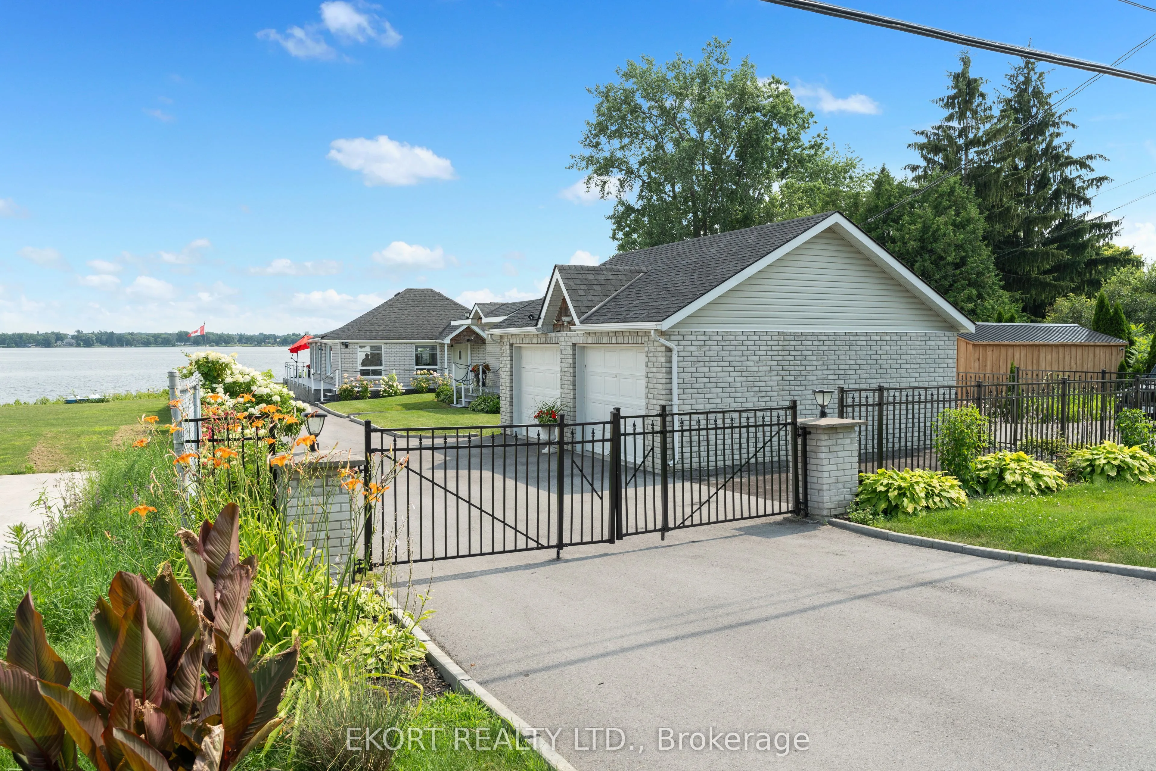 1718 Old Highway 2 N/A, Quinte West, ON K8N 4Z2