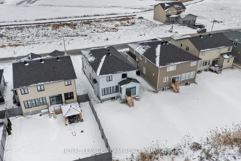 757 Gamble Drive, Russell, ON K4R 0G5
