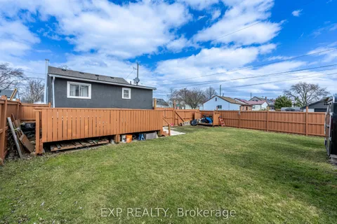 4 Homewood Avenue, St. Catharines, ON L2M 5L3
