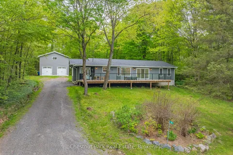 16 CLIFFORD Street, Seguin, ON P0C 1J0