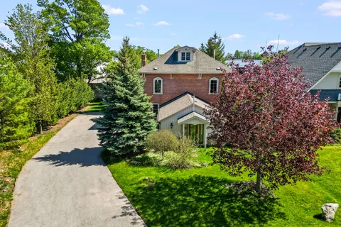 91 French Drive, Mono, ON L9W 6T2