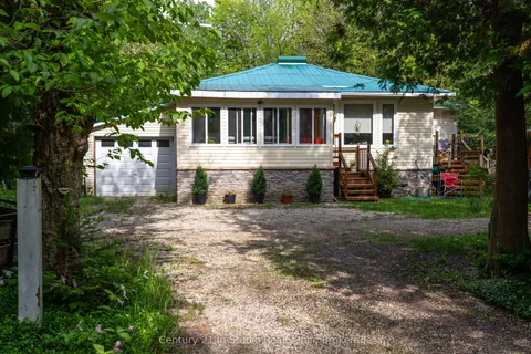 496 BERFORD LAKE Road, South Bruce Peninsula, ON N0H 2T0