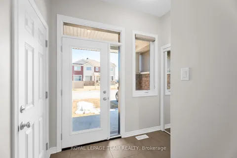 13 Bermondsey Way, Stittsville - Munster - Richmond, ON K2S 2Y7
