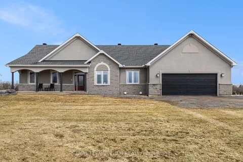 672 Country Street, Mississippi Mills, ON K0A 1A0