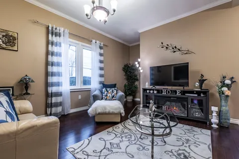 1545 Brock Road, Hamilton, ON L9H 5E4