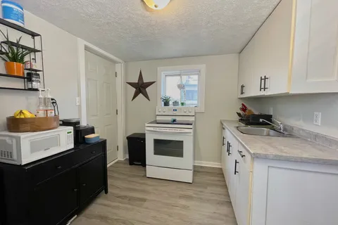 529 Claude Street, South Bruce Peninsula, ON N0H 2T0
