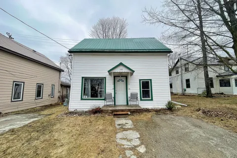 529 Claude Street, South Bruce Peninsula, ON N0H 2T0