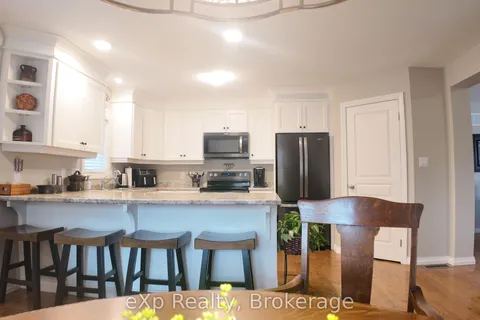 188 12th Avenue, Hanover, ON N4N 1T8