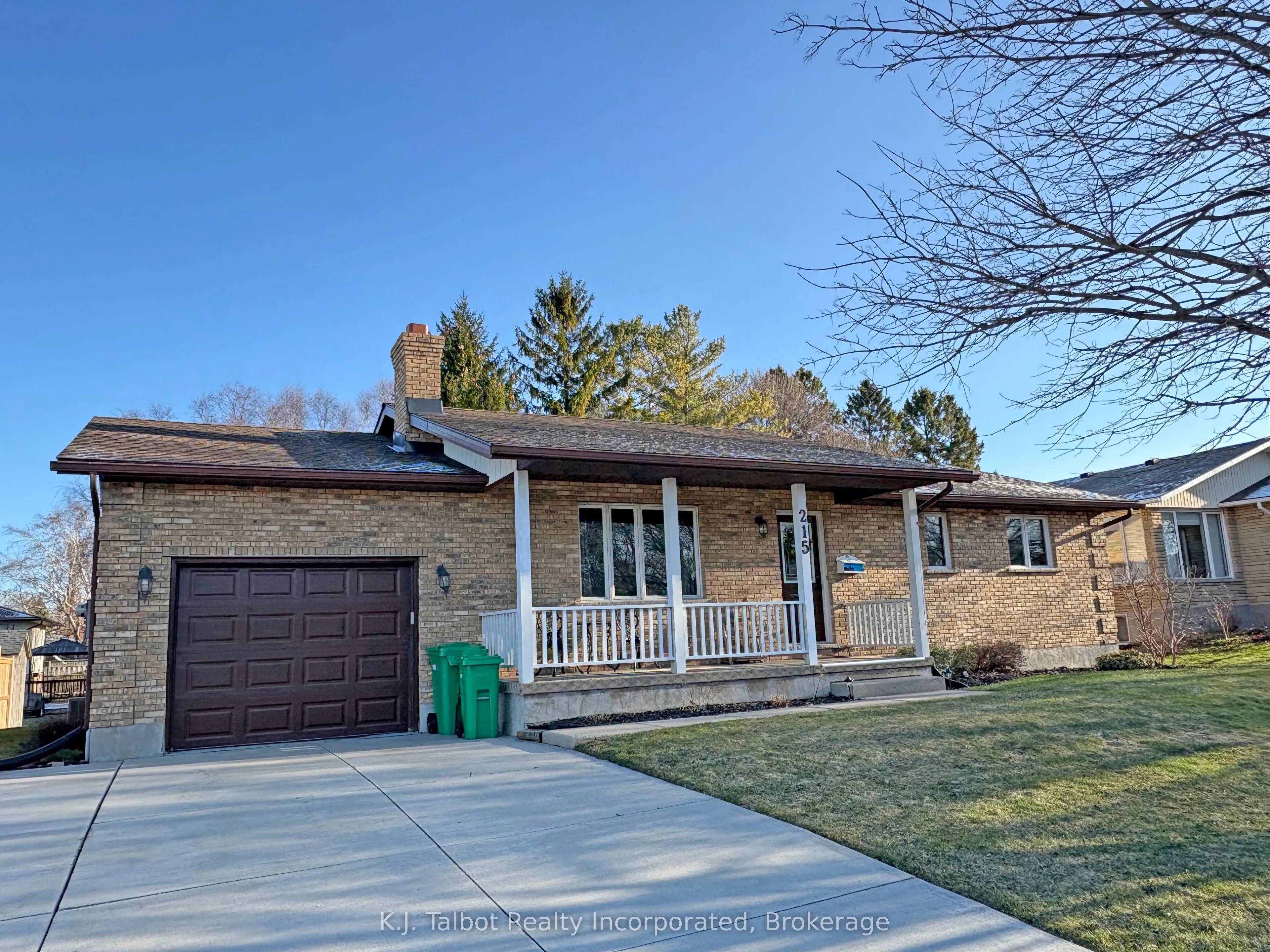 215 Bennett Street, Goderich, ON N7A 1A8