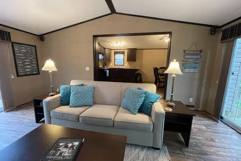 1336 SOUTH MORRISON LAKE Road, ON P0B 1L0