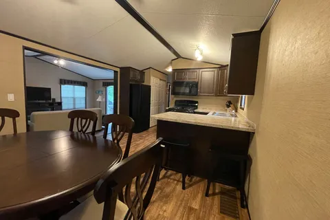 1336 SOUTH MORRISON LAKE Road, ON P0B 1L0