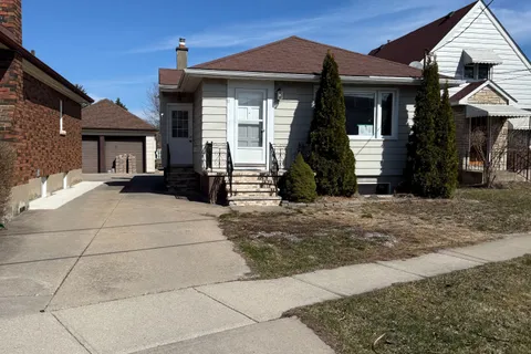 11 Garnet Street, St. Catharines, ON L2M 5E6
