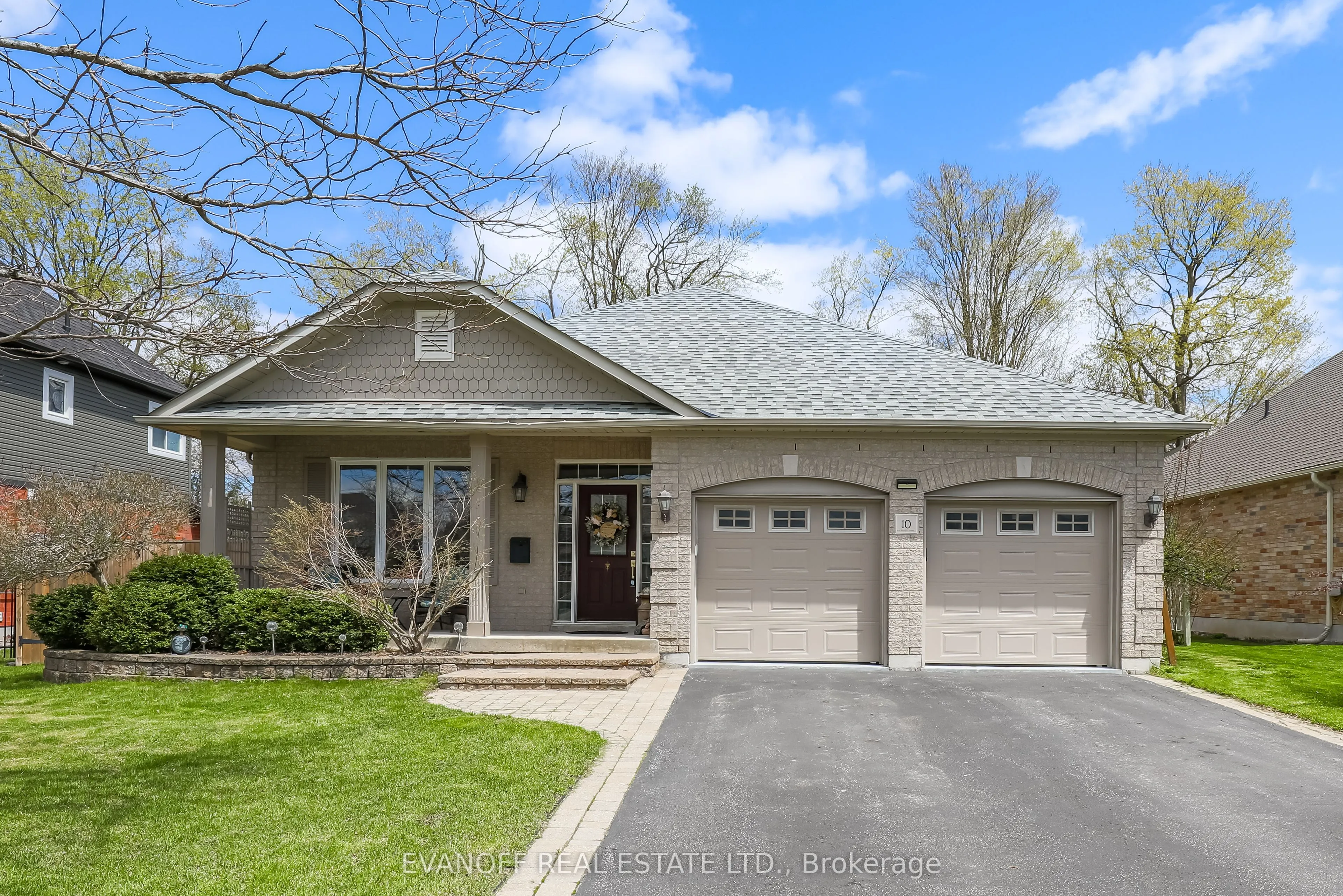 10 Wood Court, Kawartha Lakes, ON K9V 6J4