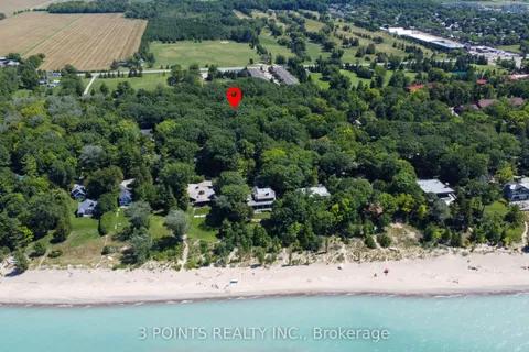4 FRANCES Crescent, South Huron, ON N0M 1T0