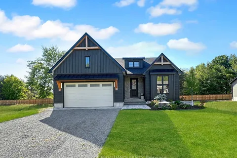 37 Deerview Drive, Quinte West, ON K8V 5P4