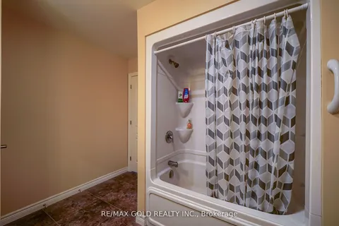 12 Clayton Street, West Perth, ON N0K 1N0