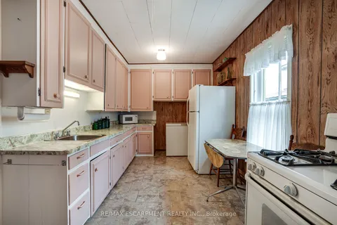 52 Ellis Street, Norfolk, ON N0E 1M0
