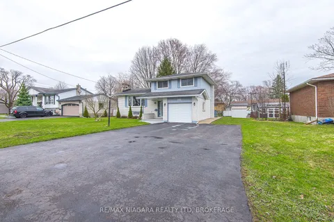 800 Ferndale Avenue, Fort Erie, ON L2A 5E2
