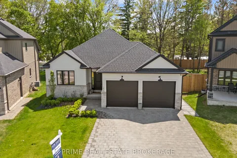 156 Ridge Street, Strathroy-Caradoc, ON N7G 0G9