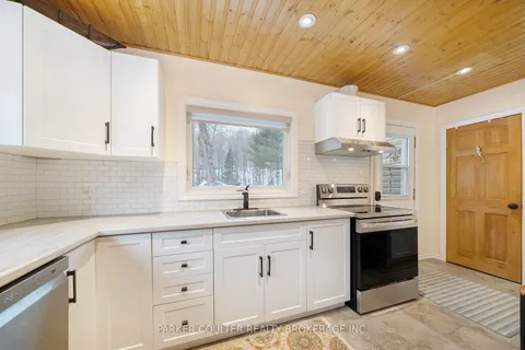 1229 Sherwood Frst Road, Bracebridge, ON P1L 1X3