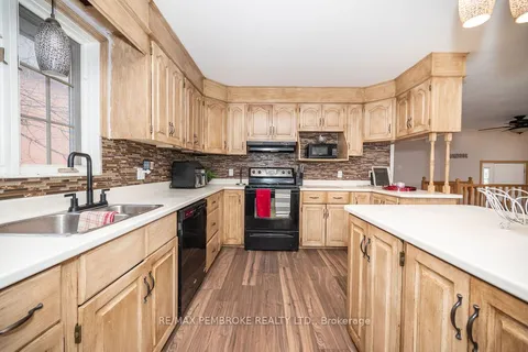 590 Boundary Road, Laurentian Valley, ON K8A 6M6