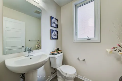 293 Dolman Street, Woolwich, ON N0B 1M0