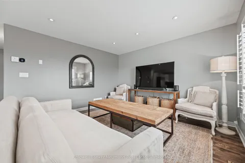 133 Kemp Crescent, Guelph, ON N1E 0K1