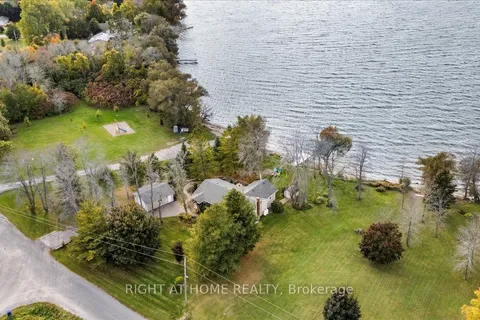 153 Prinyers Cove Crescent, Prince Edward County, ON K0K 2T0