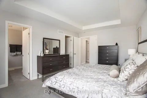 1022 Lunar Glow Crescent, Blossom Park - Airport and Area, ON K4M 0J9