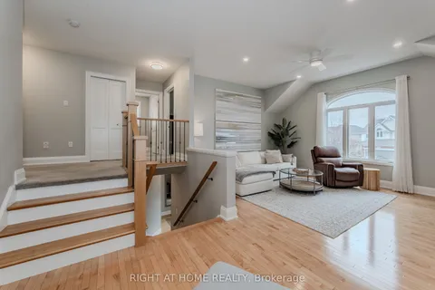 9 Peer Drive, Guelph, ON N1C 1G9