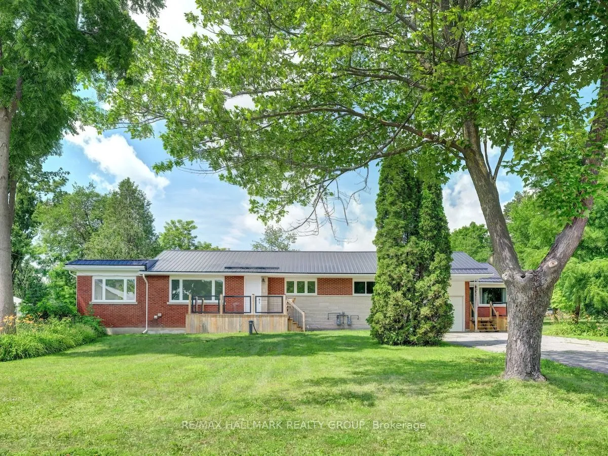 8692 Bank Street, Greely - Metcalfe - Osgoode - Vernon and Area, ON K0A 3J0
