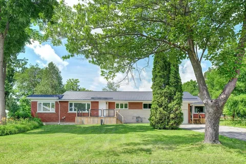 8692 Bank Street, Greely - Metcalfe - Osgoode - Vernon and Area, ON K0A 3J0