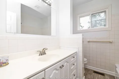 8692 Bank Street, Greely - Metcalfe - Osgoode - Vernon and Area, ON K0A 3J0