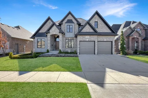 583 Eclipse Walk, ON N5X 0J9
