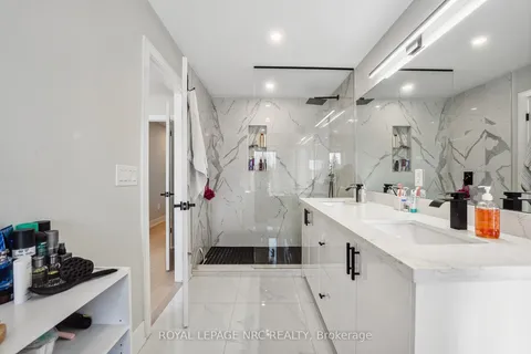 668 Quaker Road, Welland, ON L3C 3H2