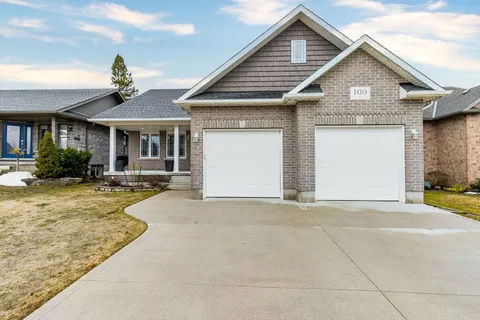 109 Ruby's Crescent, Wellington North, ON N0G 2L2