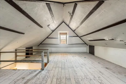 83 Cedar Street, Belleville, ON K8P 3M3