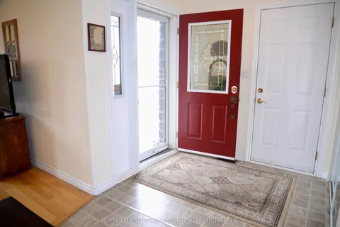 752 Tanner Drive, Kingston, ON K7M 9G7