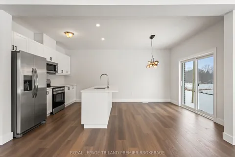 2683 BOBOLINK Lane, London, ON N6M 0J9
