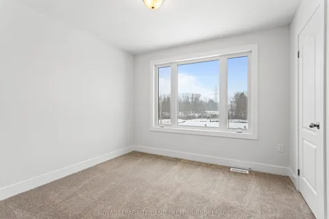 2683 BOBOLINK Lane, London, ON N6M 0J9