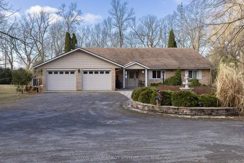 31 Chisamore Pt Road, Front of Leeds & Seeleys Bay, ON K7G 2V4