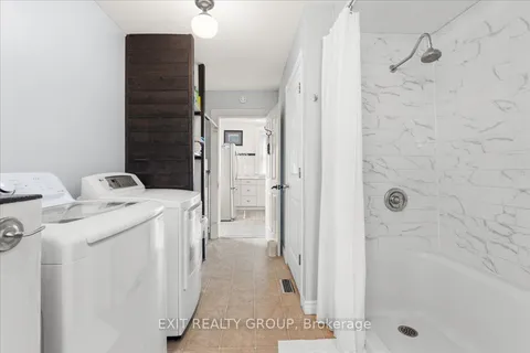 207 St Lawrence Street, Madoc, ON K0K 2K0
