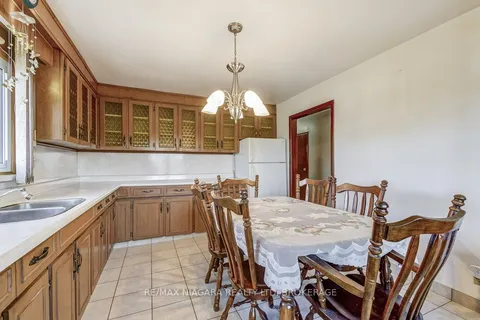 596 Lyons Creek Road, Welland, ON L3B 5N4