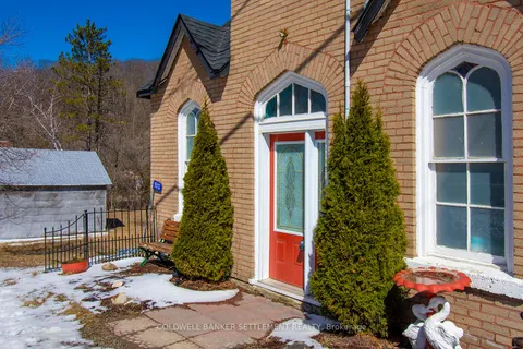 1513 Mountain Grove Road, ON K0H 2E0