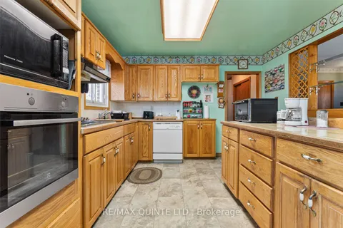 49 Sanford Street, Brighton, ON K0K 1H0