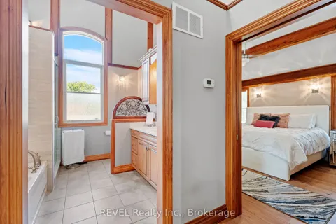 26 Kingsway Street, Welland, ON L3B 3N8