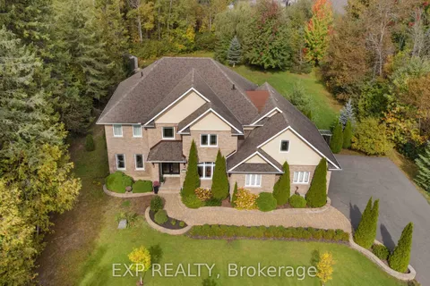 6163 ELKWOOD Drive, Greely - Metcalfe - Osgoode - Vernon and Area, ON K4P 1N1