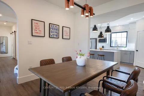 18 McNab Street, ON N7G 2E9