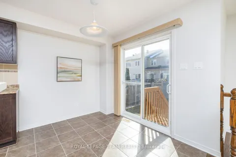 209 Macoun Circle, Hunt Club - South Keys and Area, ON K1T 0H9